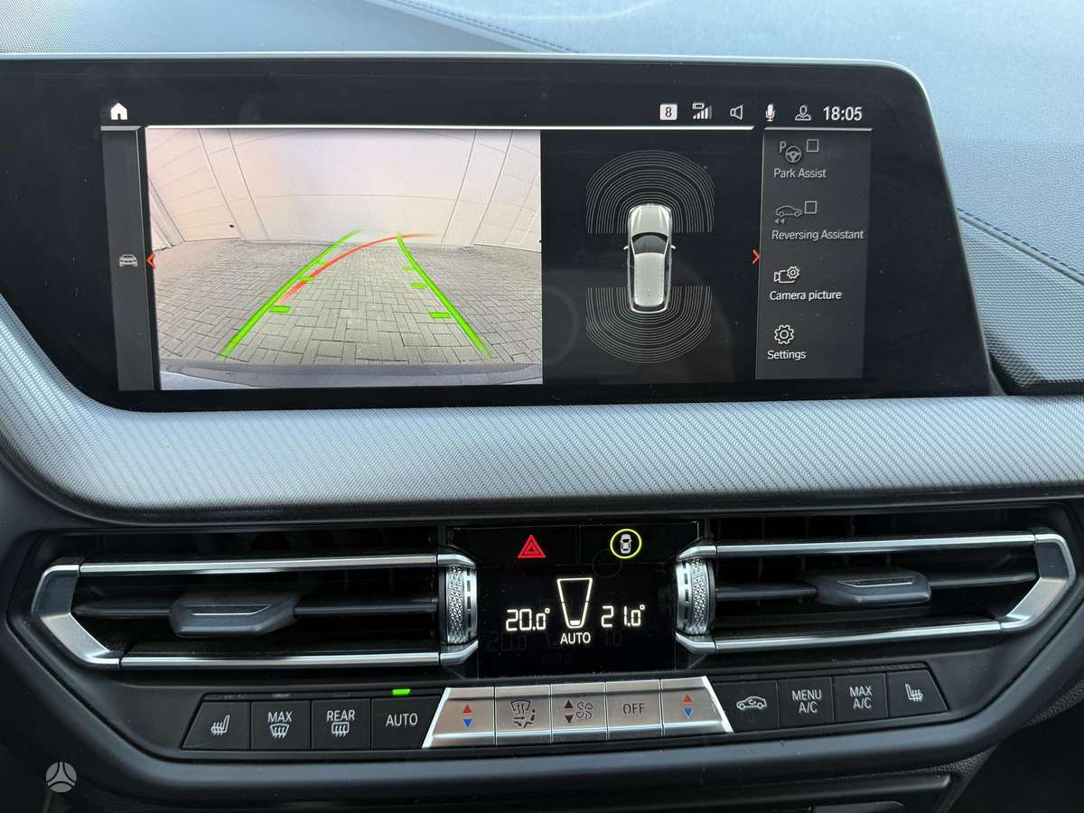 BMW 120, 2.0 l., hatchback