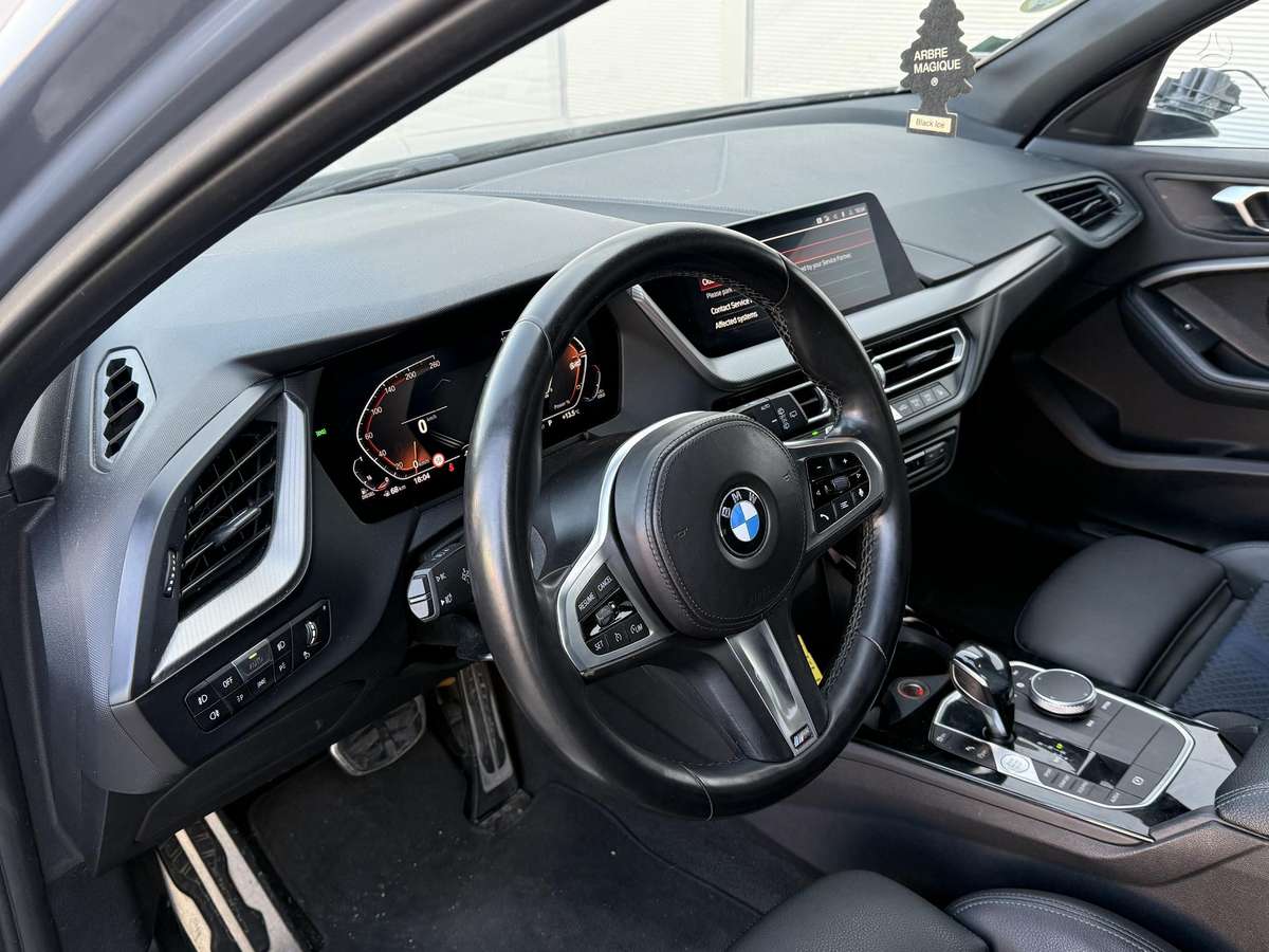 BMW 120, 2.0 l., hatchback