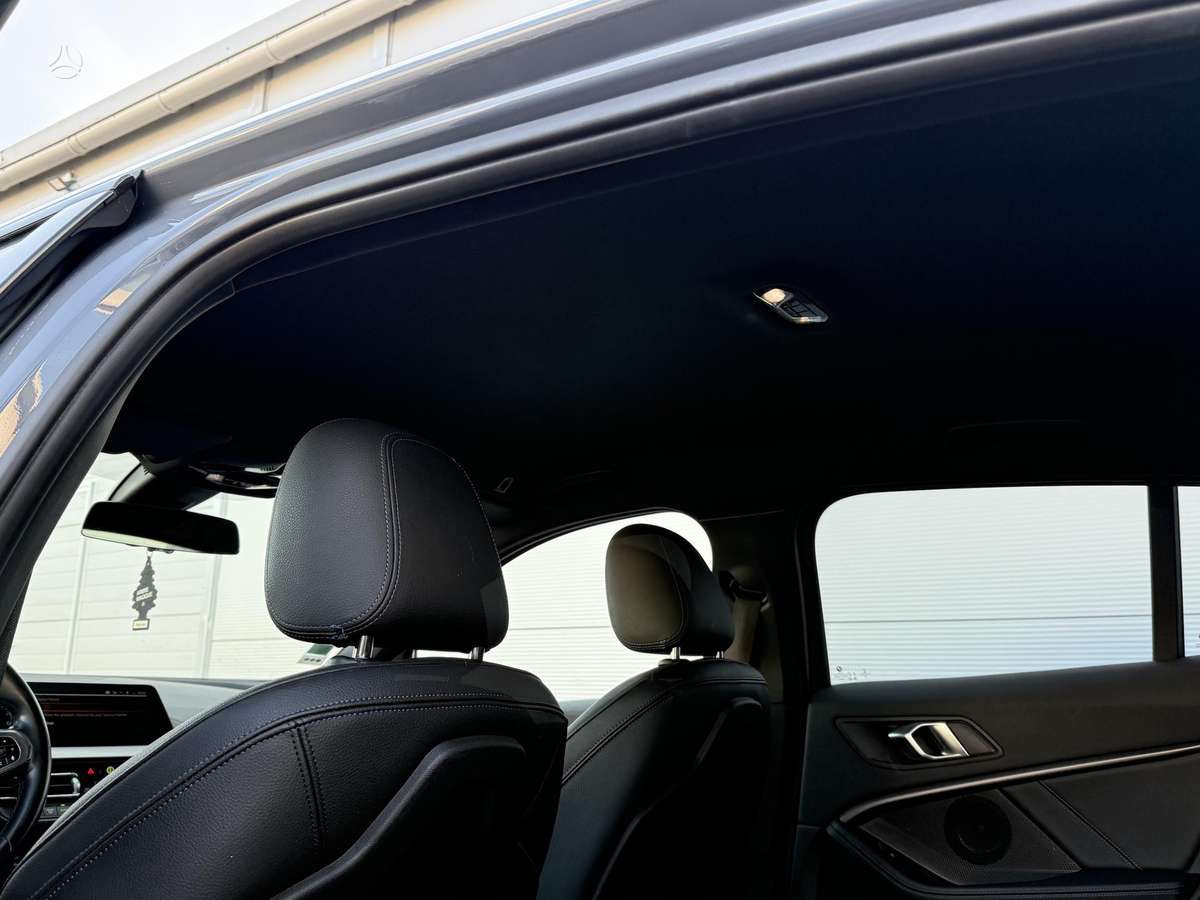 BMW 120, 2.0 l., hatchback