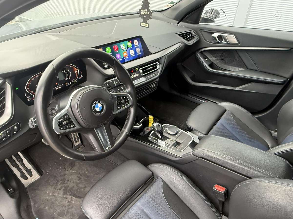 BMW 120, 2.0 l., hatchback