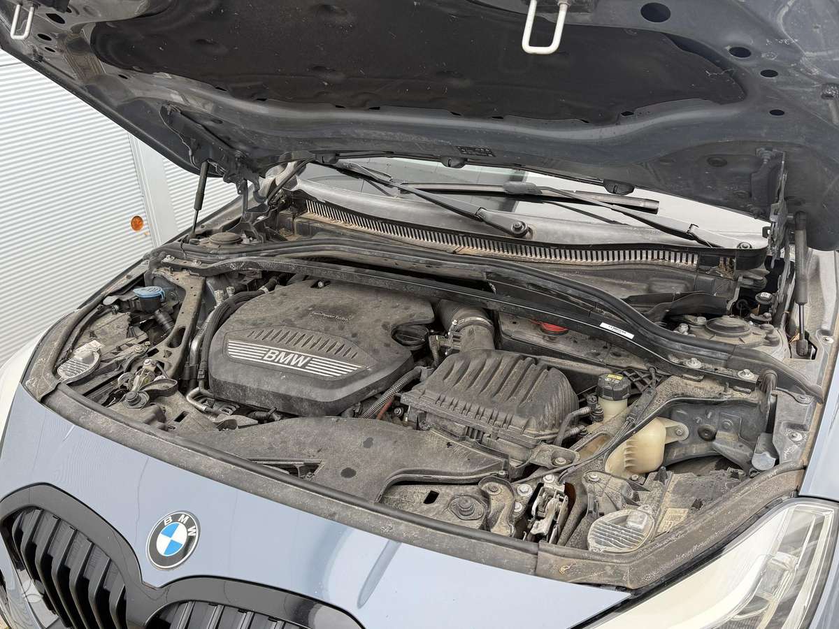 BMW 120, 2.0 l., hatchback