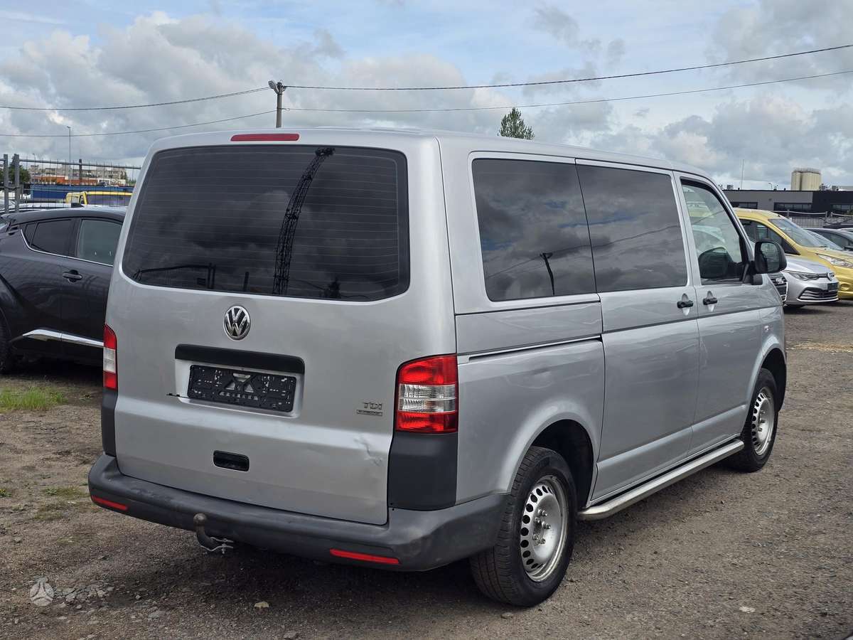 Volkswagen Transporter - 5