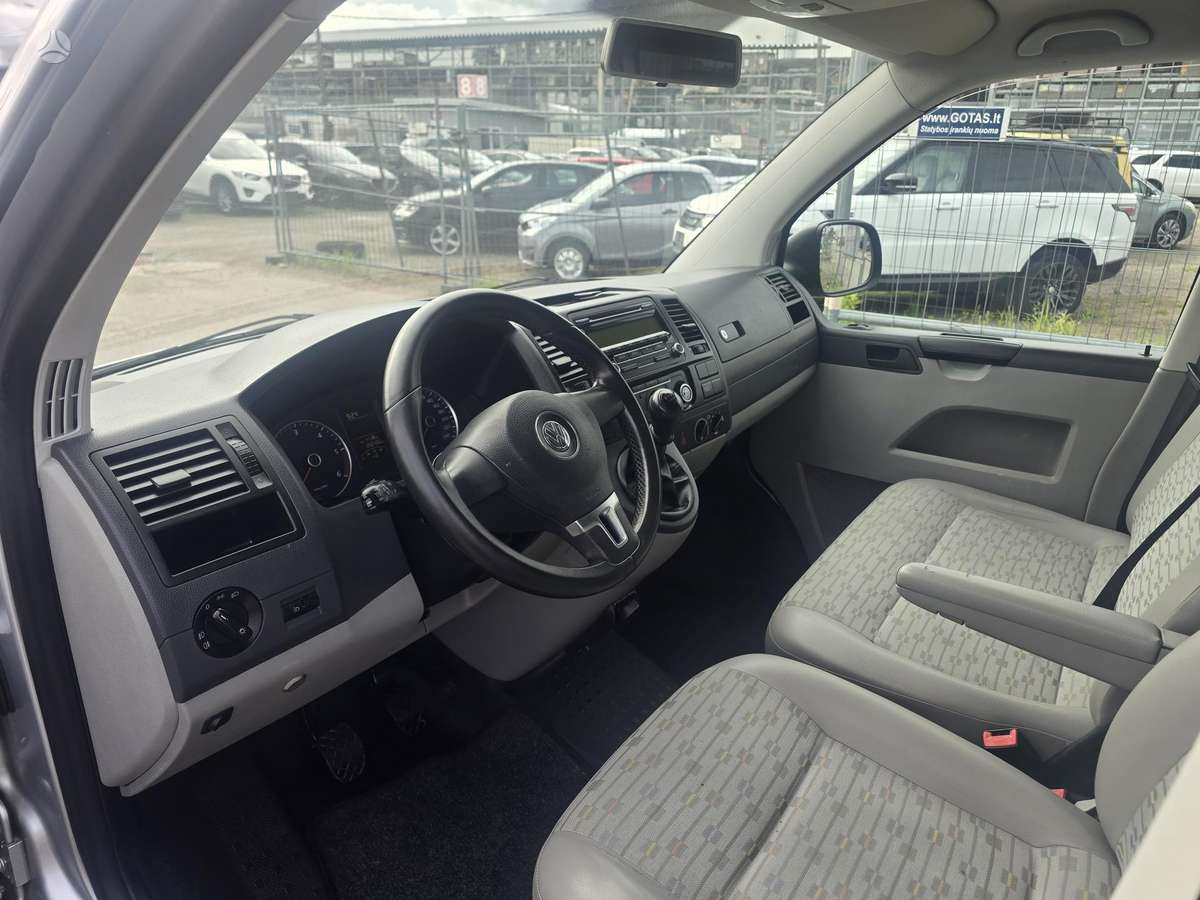 Volkswagen Transporter - 11
