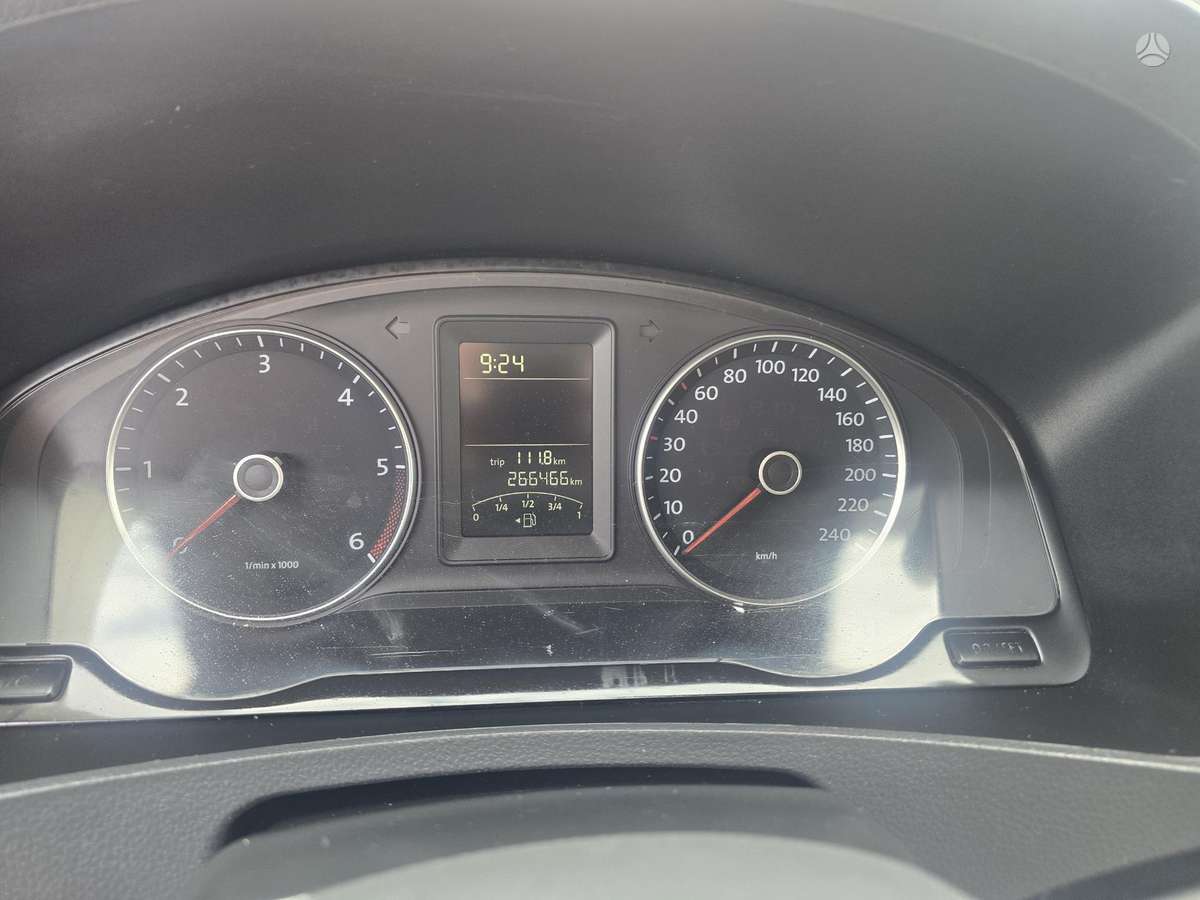 Volkswagen Transporter - 12