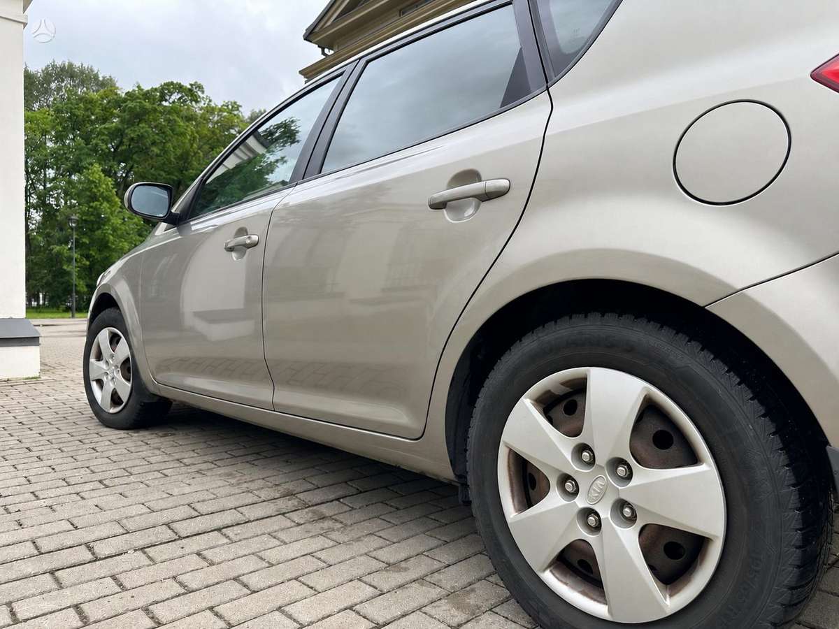 Kia Ceed, 1.6 l., hatchback