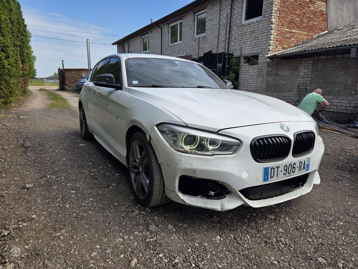 BMW 118, 2.0 l., hatchback