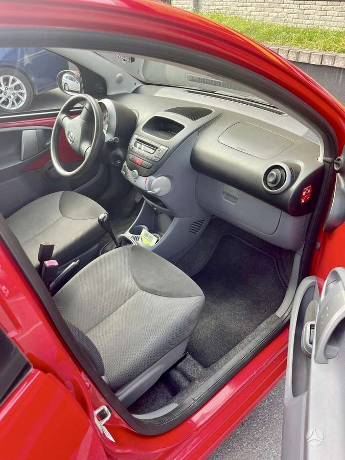 Toyota Aygo - 2