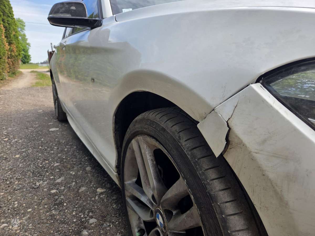 BMW 118, 2.0 l., hatchback