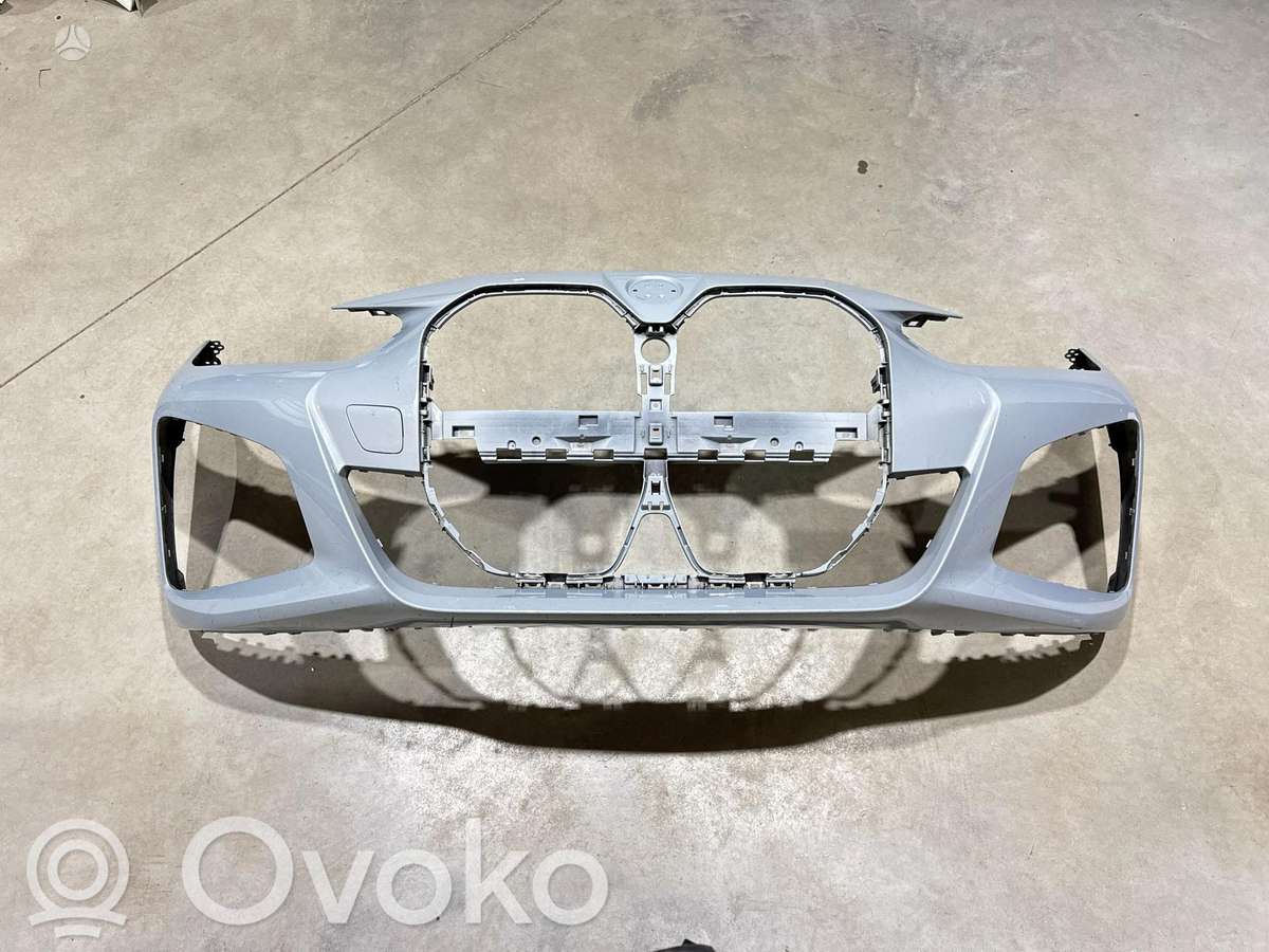 BMW i4 M pack ir basic bamperiai