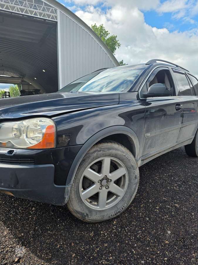 Volvo XC90 for parts