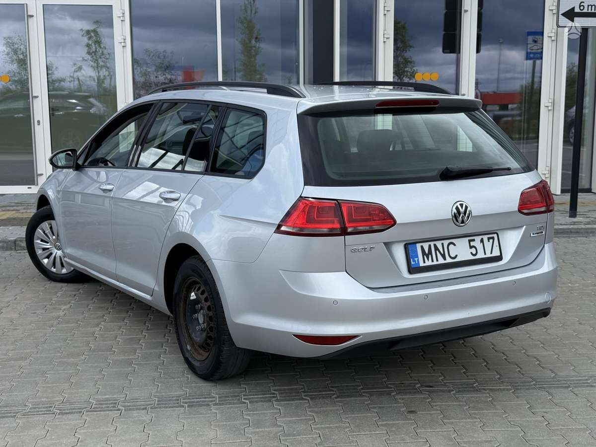 Volkswagen Golf - 4