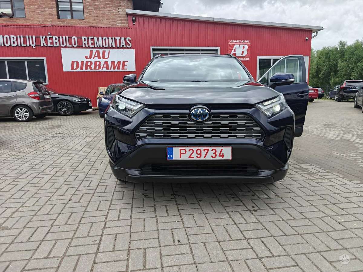 Toyota RAV4 - 5