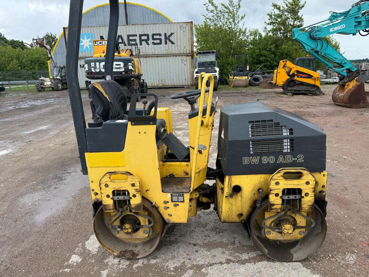 Bomag BW90AD-2, vibrator / compactor