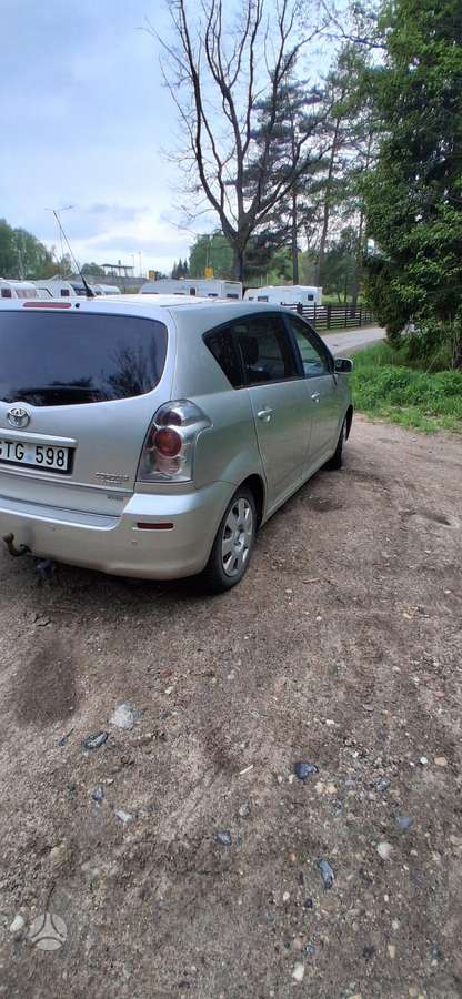 Toyota Corolla Verso, 2.2 l., Универсал