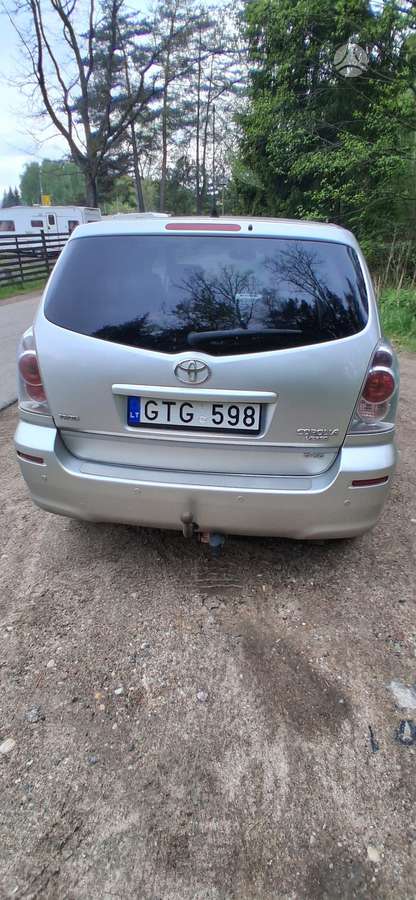 Toyota Corolla Verso - 3