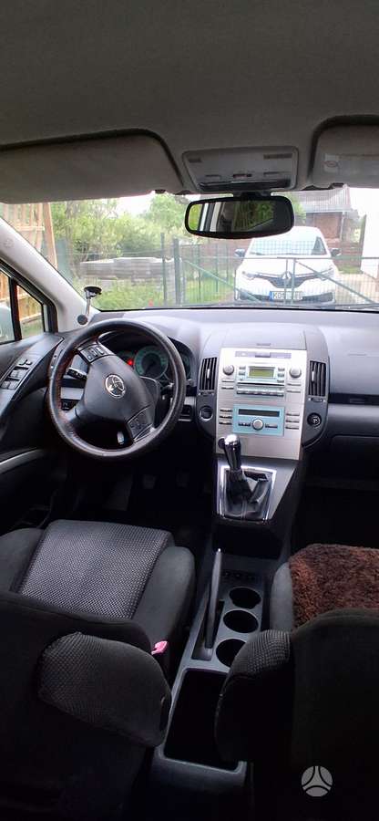 Toyota Corolla Verso - 7