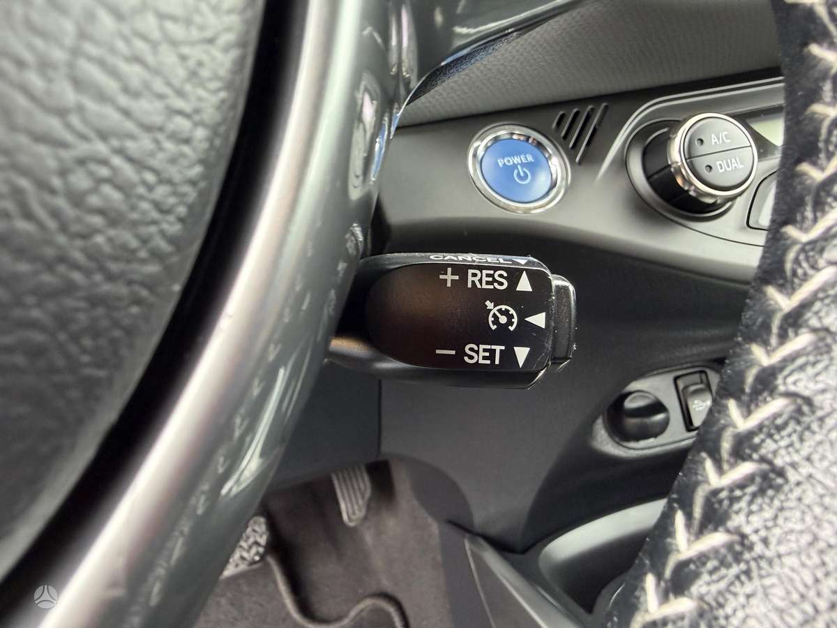 Toyota Yaris - 10