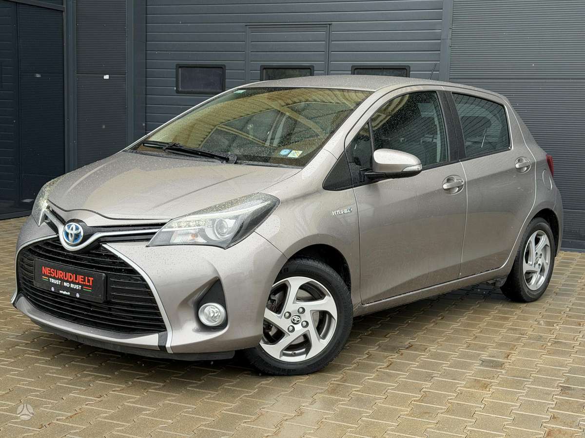 Toyota Yaris - 1