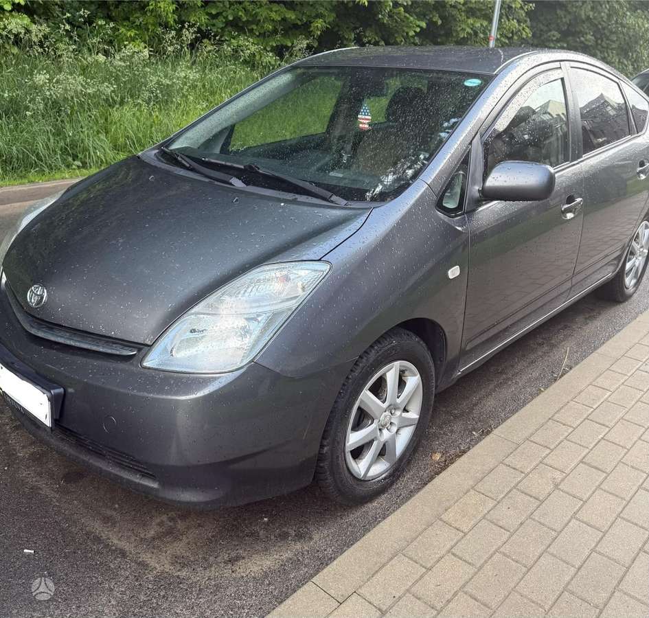 Toyota Prius, hatchback