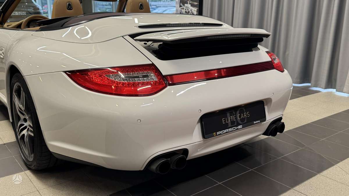 Porsche 911 - 10