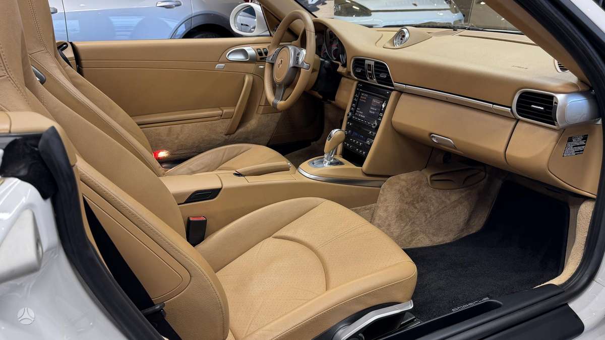 Porsche 911 - 12