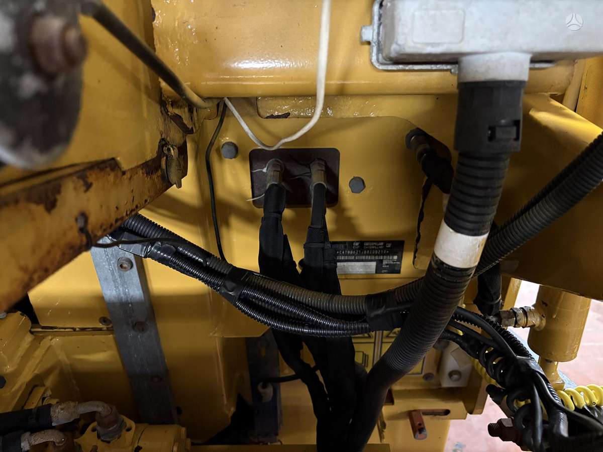 Caterpillar AP255E, paving machinery