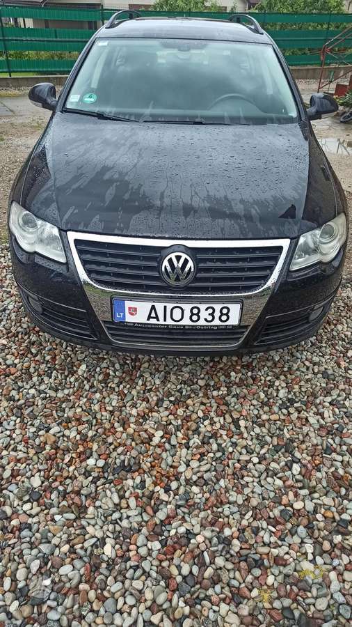 Volkswagen Passat - 2