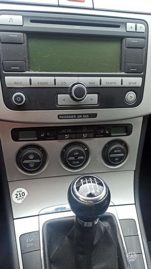Volkswagen Passat - 7