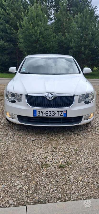 Skoda Superb, 1.6 l., Седан