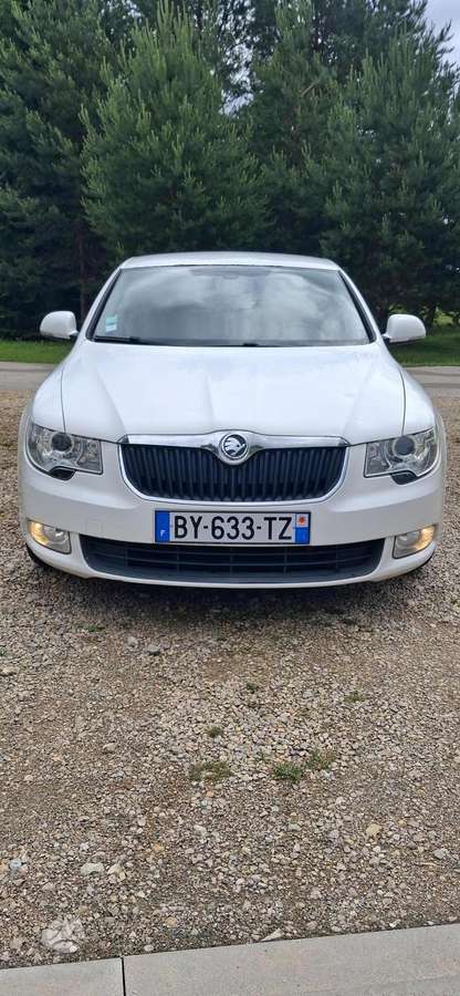 Skoda Superb, 1.6 l., Седан