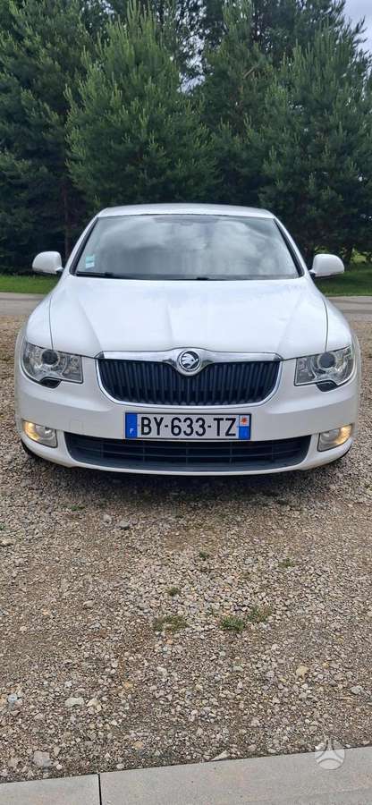 Škoda Superb - 2