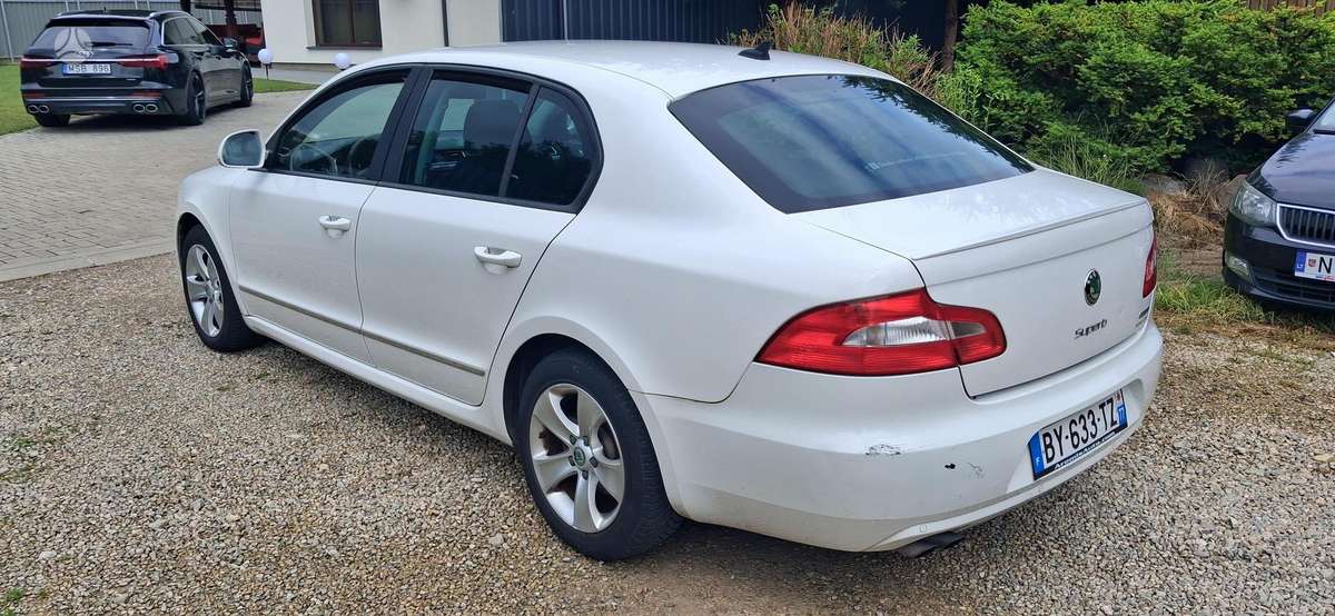 Skoda Superb, 1.6 l., Седан