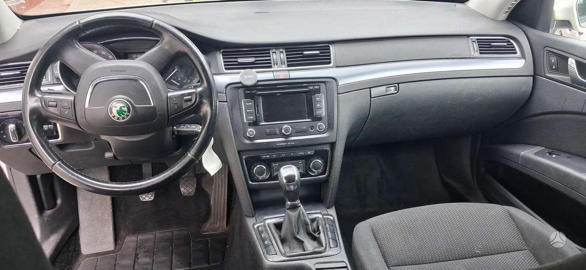Škoda Superb - 9