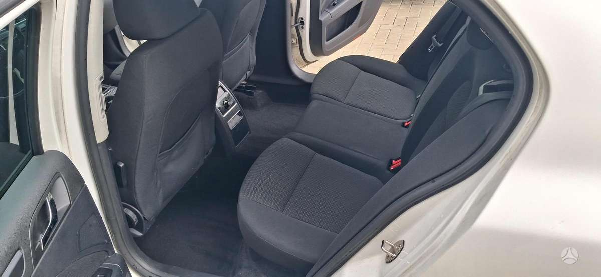 Skoda Superb, 1.6 l., Седан