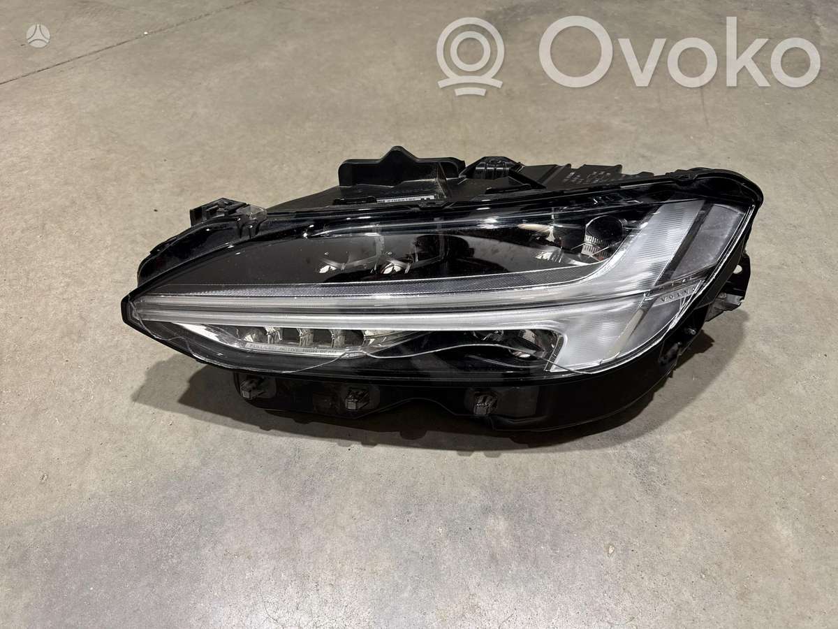 Volvo V90 Cross Country