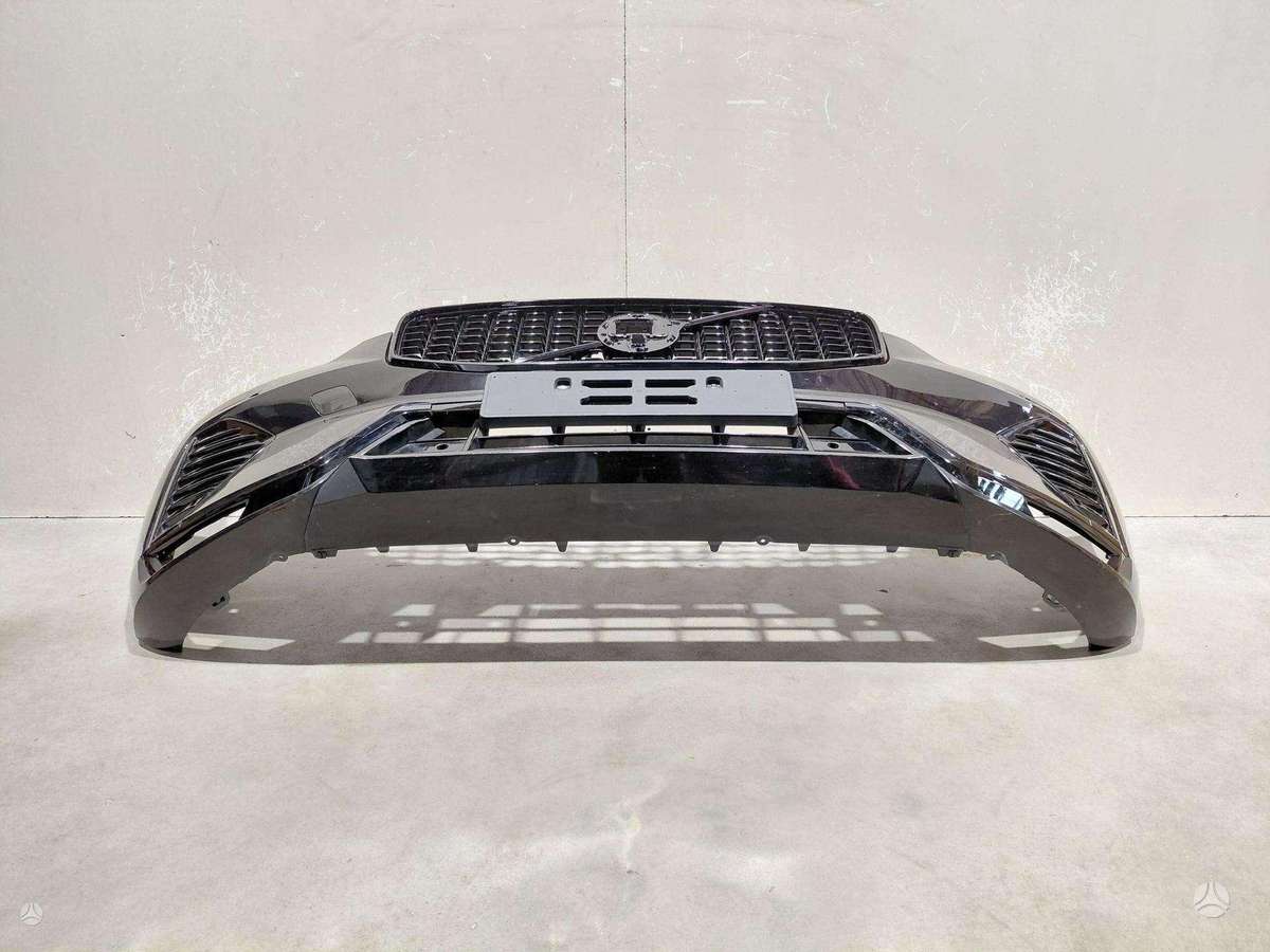 Volvo XC60 R design bamperis