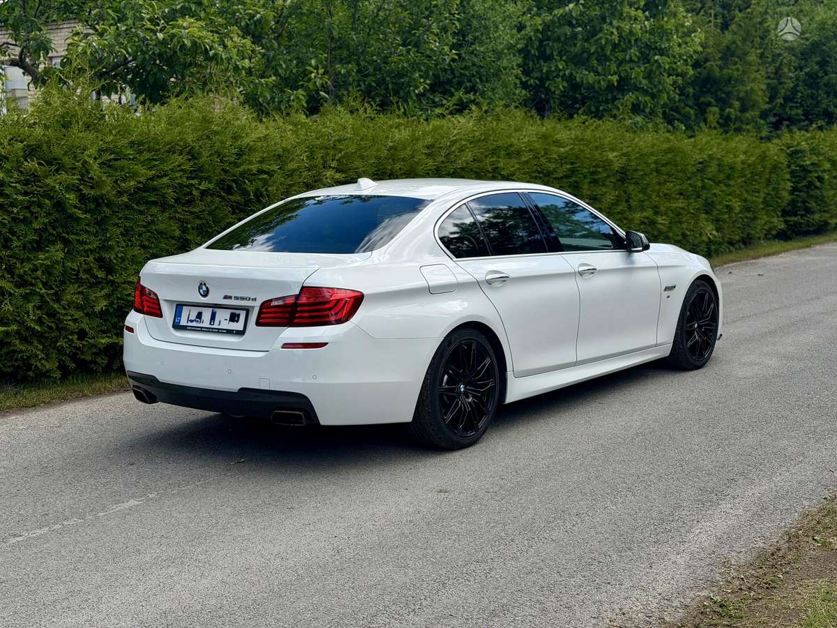 BMW M550, 3.0 l., Седан