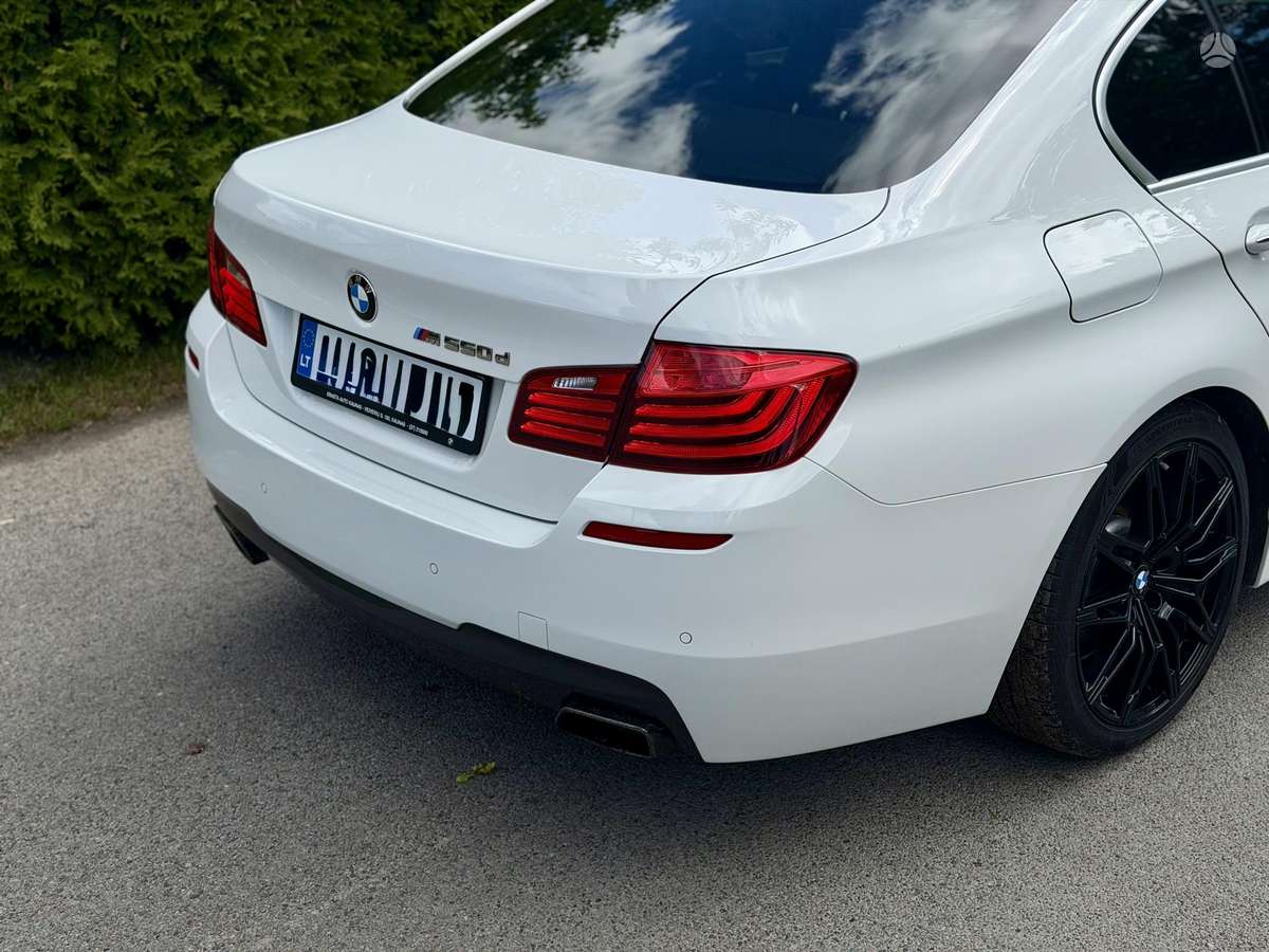 BMW M550, 3.0 l., Седан