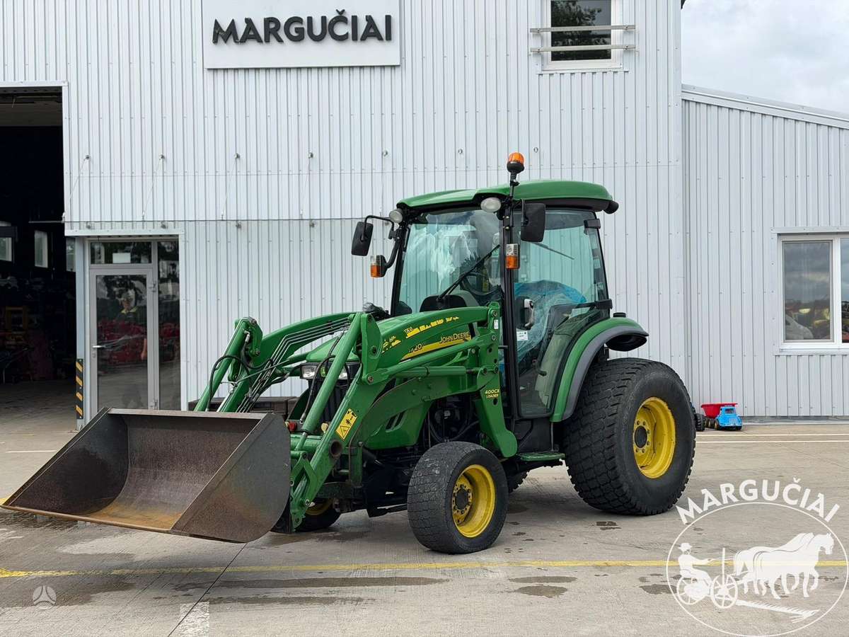 John Deere 4720, 66 AG, traktoriai