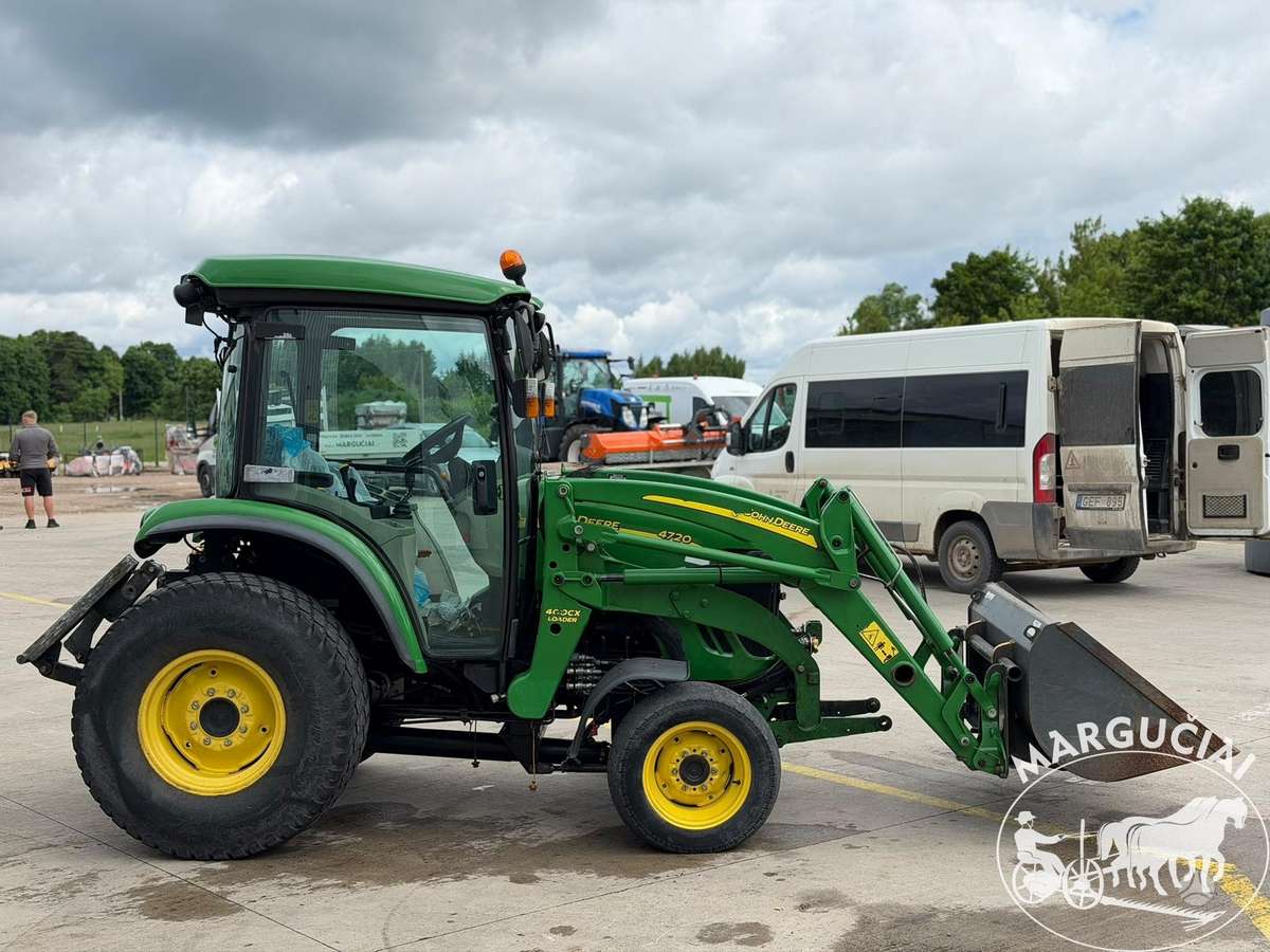 John Deere 4720, 66 AG, tractors