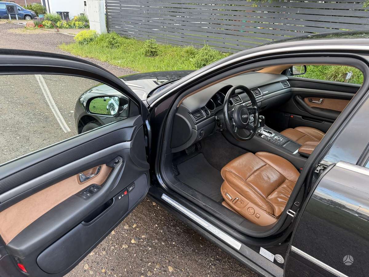 Audi A8, 3.9 l., Седан