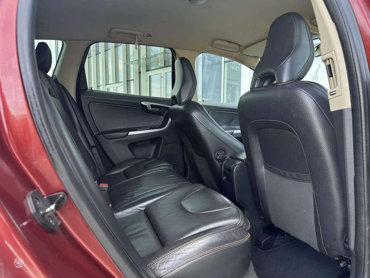Volvo XC60 - 10