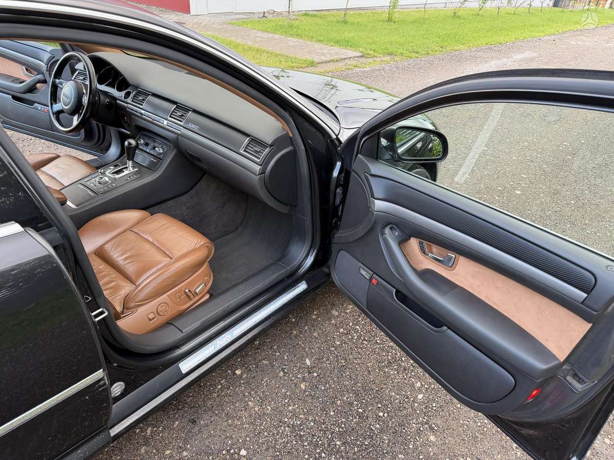 Audi A8, 3.9 l., Седан