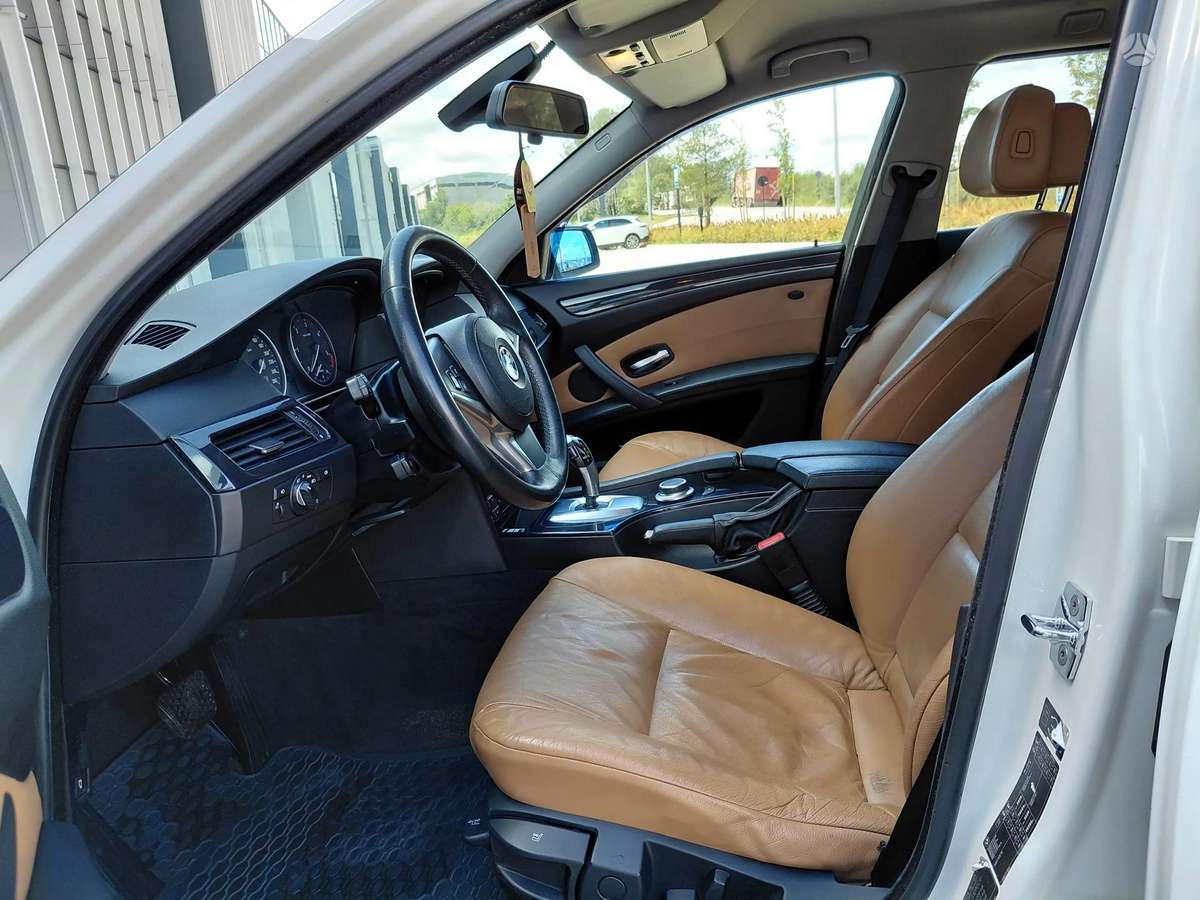 BMW 520, 2.0 l., Универсал