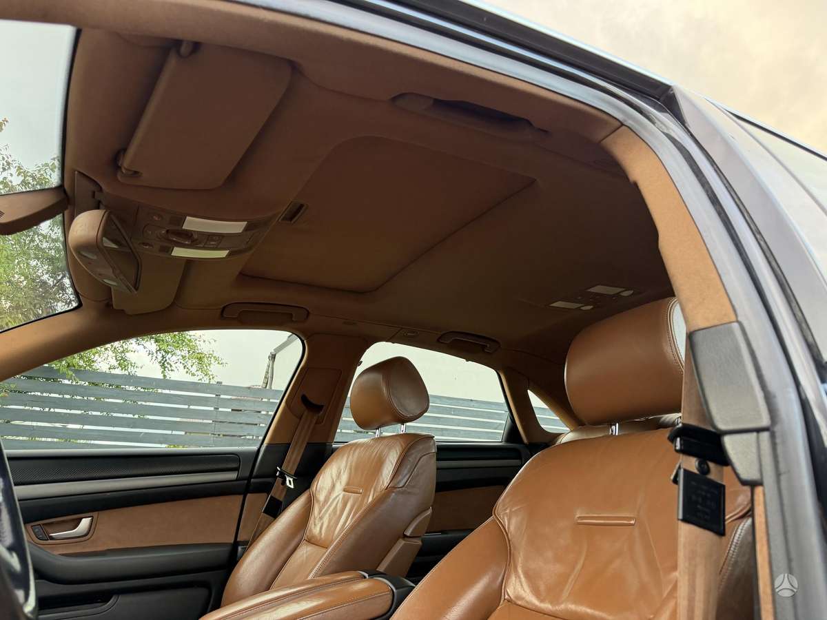 Audi A8, 3.9 l., Седан