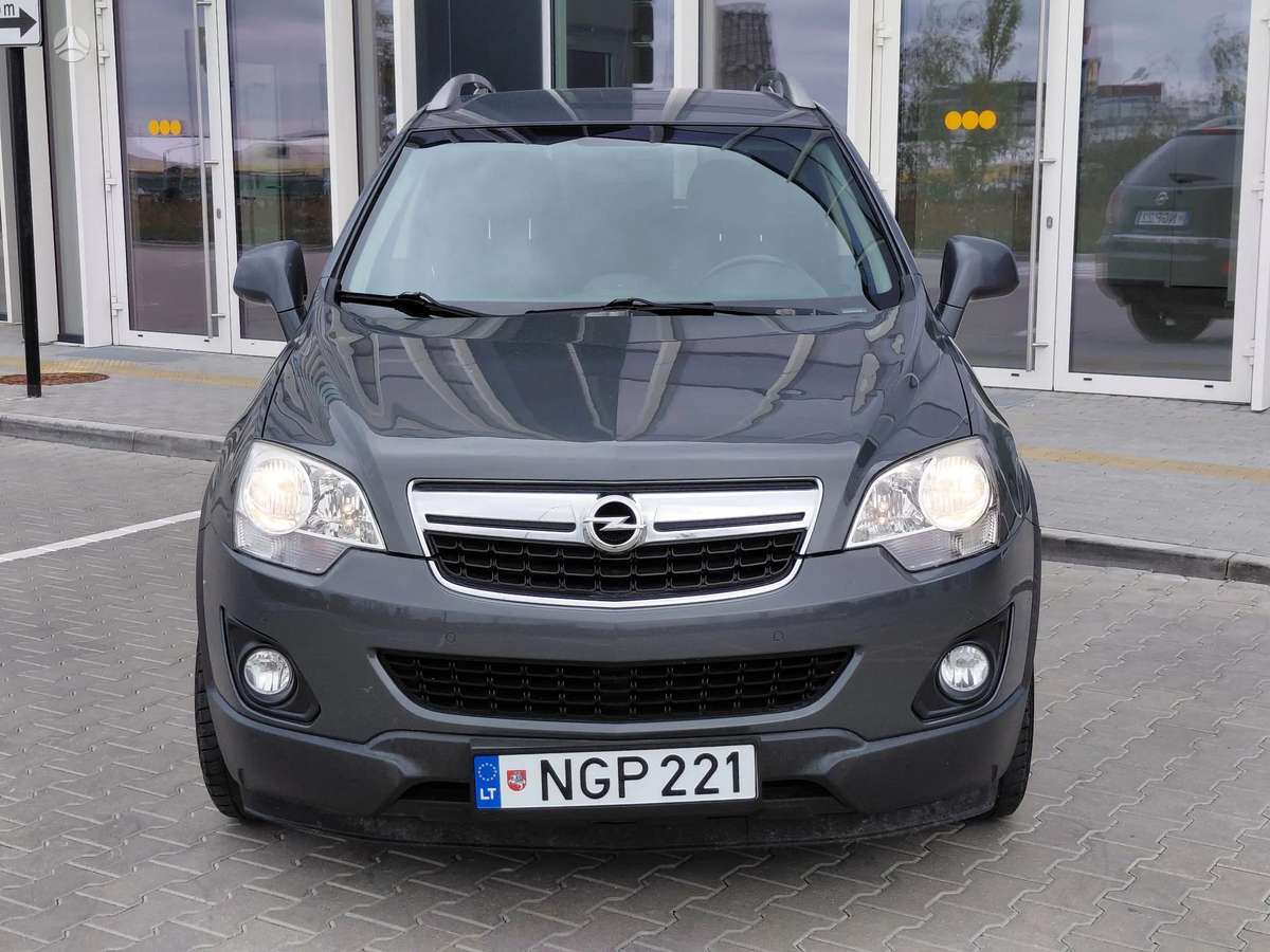 Opel Antara, 2.2 l., off-road / crossover