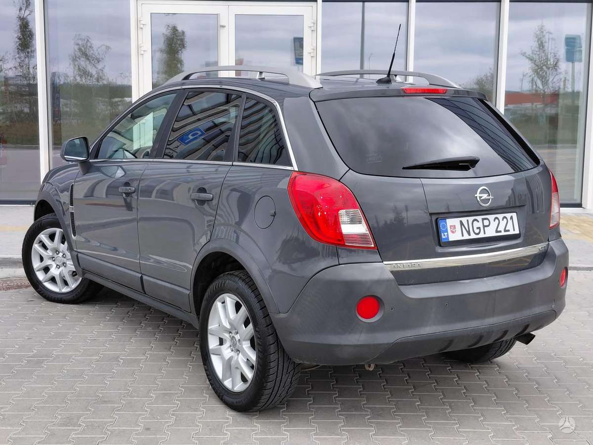 Opel Antara, 2.2 l., off-road / crossover