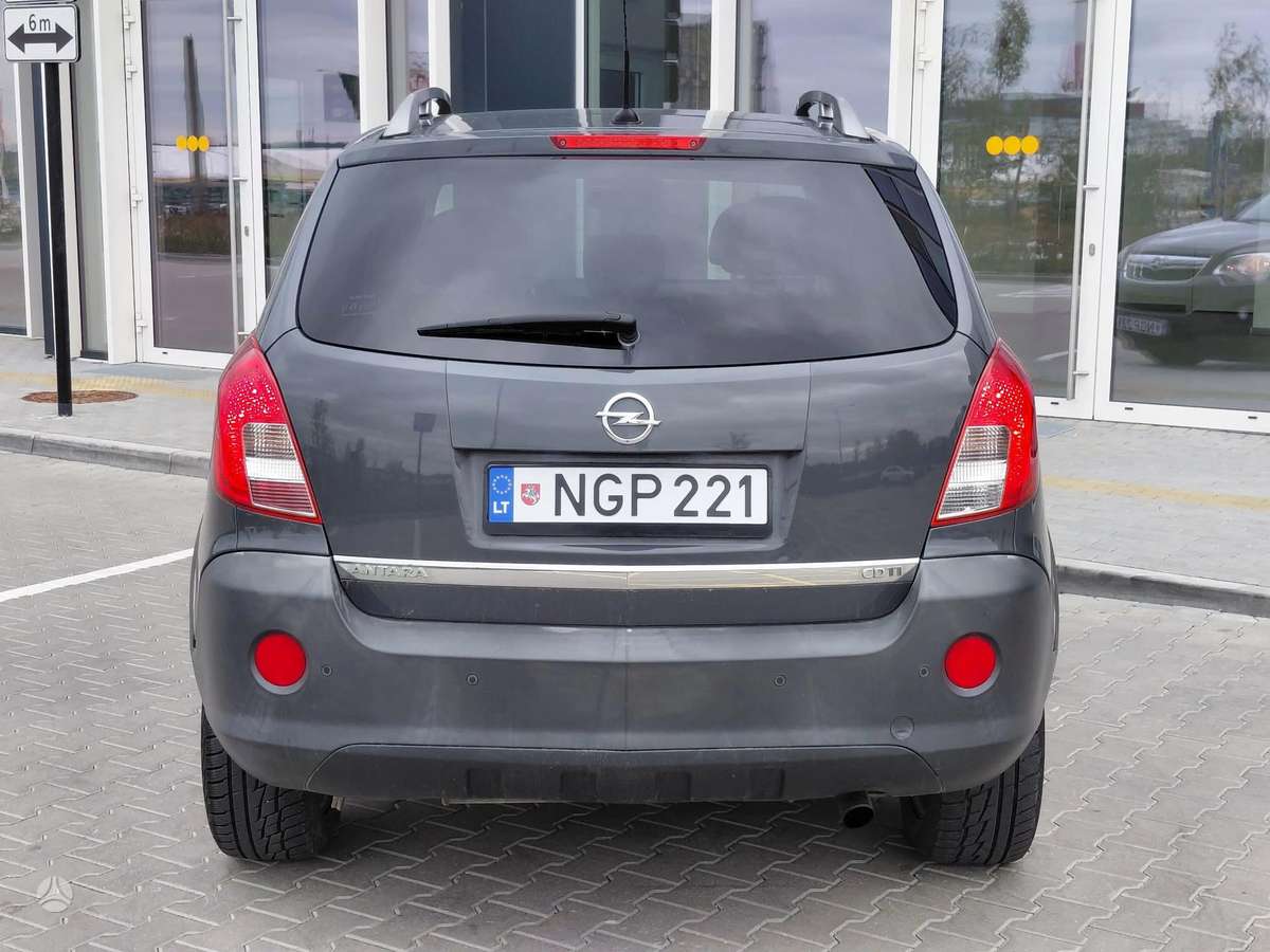 Opel Antara, 2.2 l., off-road / crossover