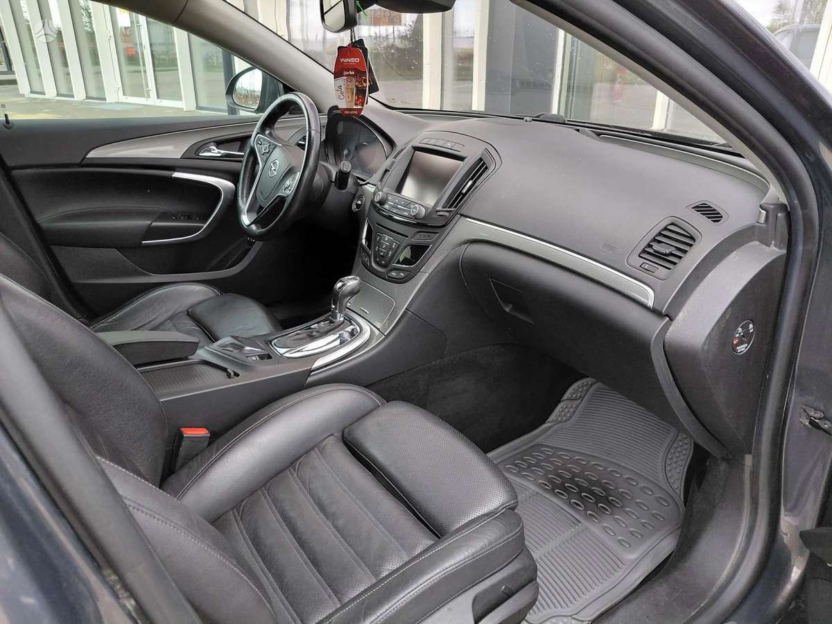 Opel Insignia, 2.0 l., wagon