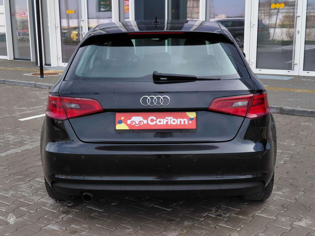Audi A3, 1.6 l., hatchback
